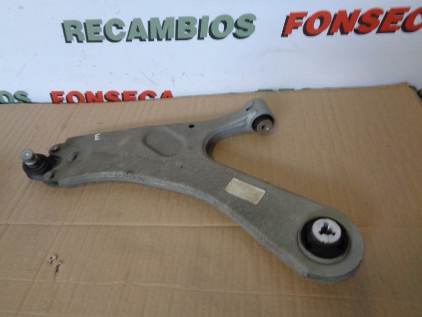 BRAZOS SUSPENSIÓN DELANTEROS PEUGEOT 2008 II 2020 1200 Gasolina 130cv 16.000Kms