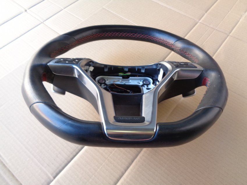 VOLANTE MERCEDES BENZ CLASE A45 2014 W176 AMG CON LEVAS