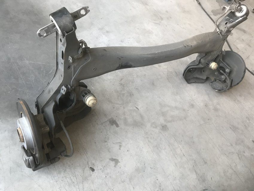 EJE TRASERO COMPLETO CITROEN C4 PICASSO 2017 2.0hdi 150cv USADO