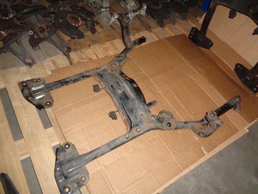 CUNA / PUENTE DELANTERO MINI COOPER 2008 R56 1