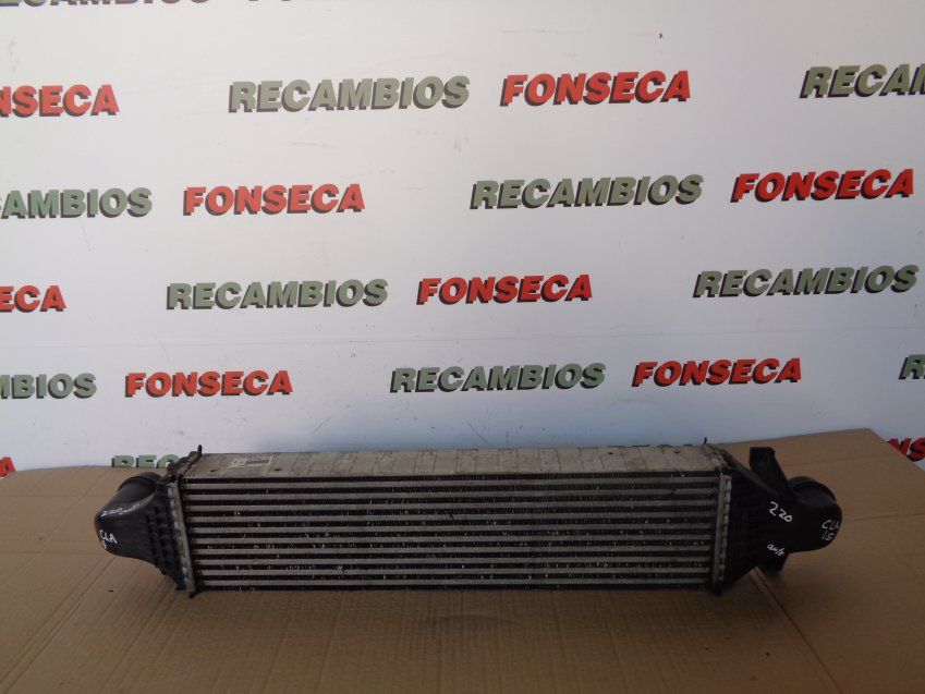 INTERCOOLER MERCEDES BENZ CLASE CLA 2015 W117 220cdi Automático Ref. A2465000900