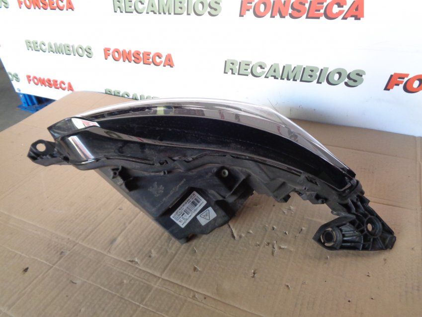 FAROS FULL LED TECHNOLOGY PEUGEOT 2008 II 2020 Ref. 9823194180 / 9823193480