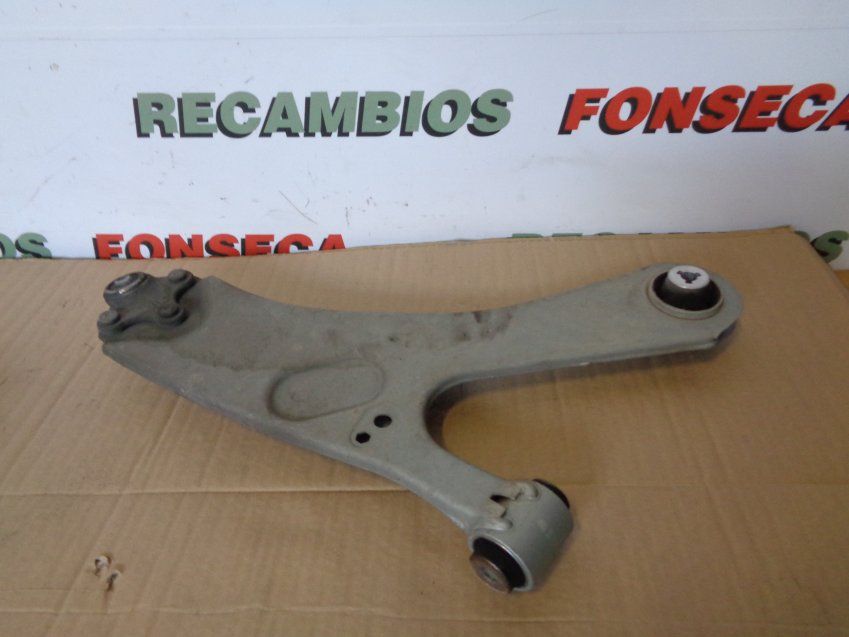 BRAZOS SUSPENSIÓN DELANTEROS PEUGEOT 2008 II 2020 1200 Gasolina 130cv 16.000Kms