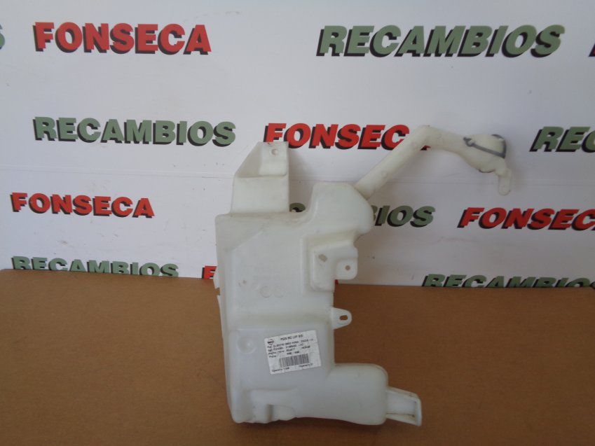 DEPOSITO LIMPIA PARABRISAS DELANTERO COMPLETO NISSAN QASHQAI 2017 J11 Ref. 28910 HV00A