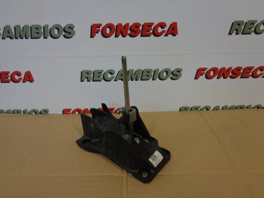 SELECTOR MARCHAS MANUAL MERCEDES BENZ CLASE A 2015 W176 Ref. A1763600209