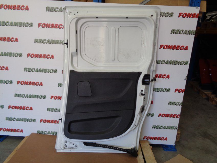 PUERTA LATERAL CITROEN BERLINGO 2019