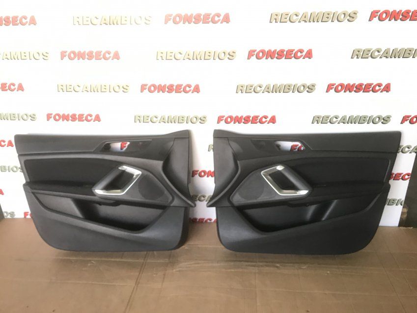 3 TAPIZADOS PUERTAS PEUGEOT 308 SW 2014   LOS 2 DELANTEROS Y TRASERO DERECHO