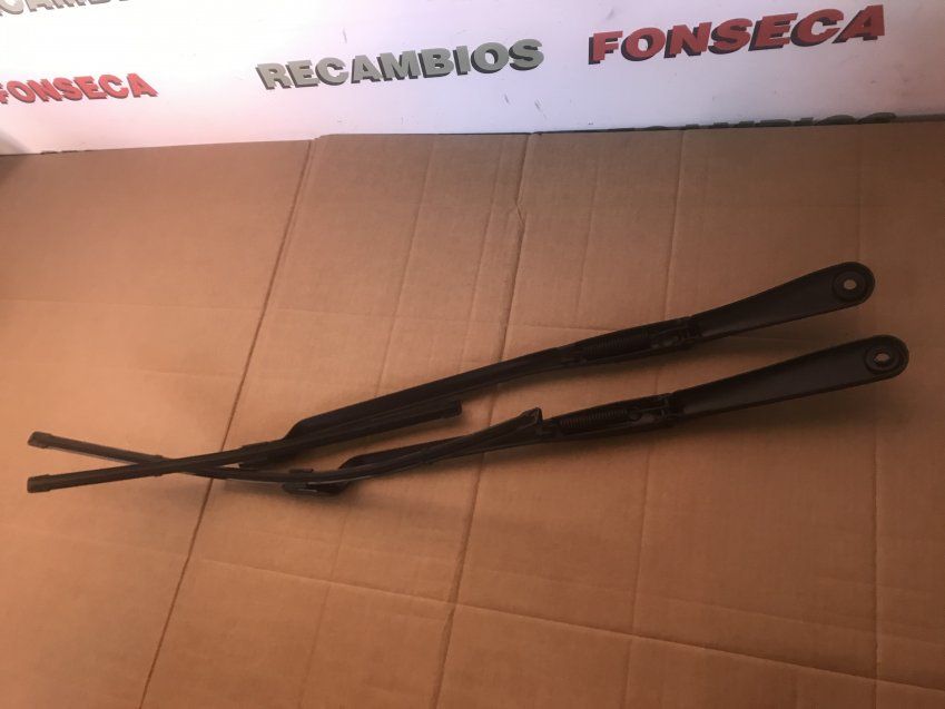 BRAZOS LIMPIA PARABRISAS DELANTERO BMW G11 2018