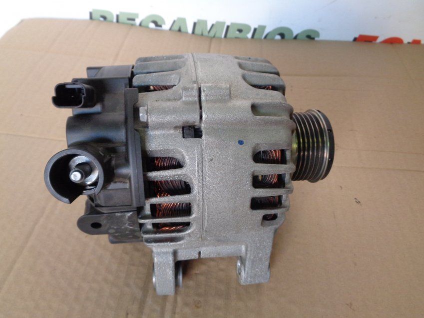 ALTERNADOR PEUGEOT 2008 II 2020 1200 Gasolina 130cv 22.000Kms Marca Valeo   Ref. 9826573480