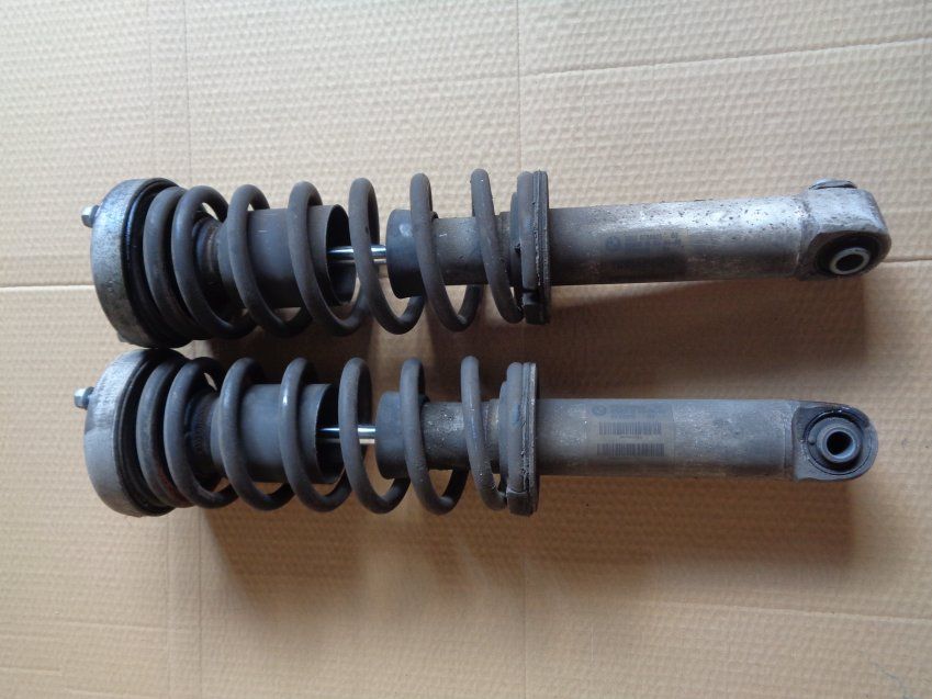 AMORTIGUADORES TRASEROS BMW SERIE 6 2008 635d E63 140.000Kms Ref. 3352 6768925