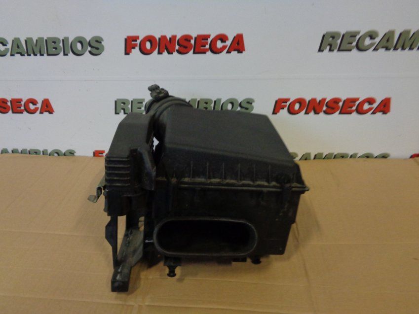 CAJA FILTRO AIRE / CAUDALIMETRO MERCEDES BENZ CLASE A 2015 W176 180cdi Ref. A6070900101