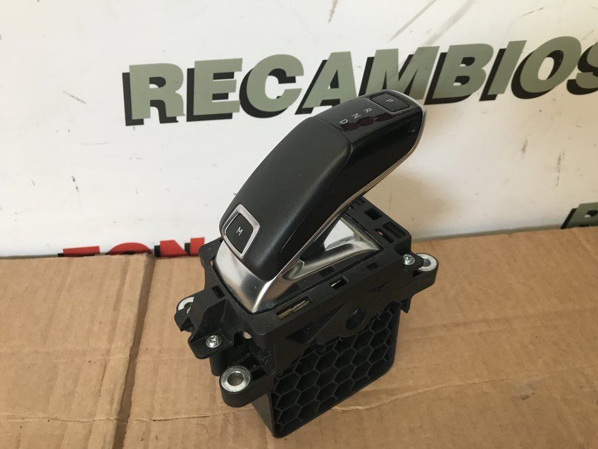 SELECTOR MARCHAS / PALANCA CAMBIOS PEUGEOT 3008 2018 135.000Kms AUTOMATICO Ref. 98205727DX