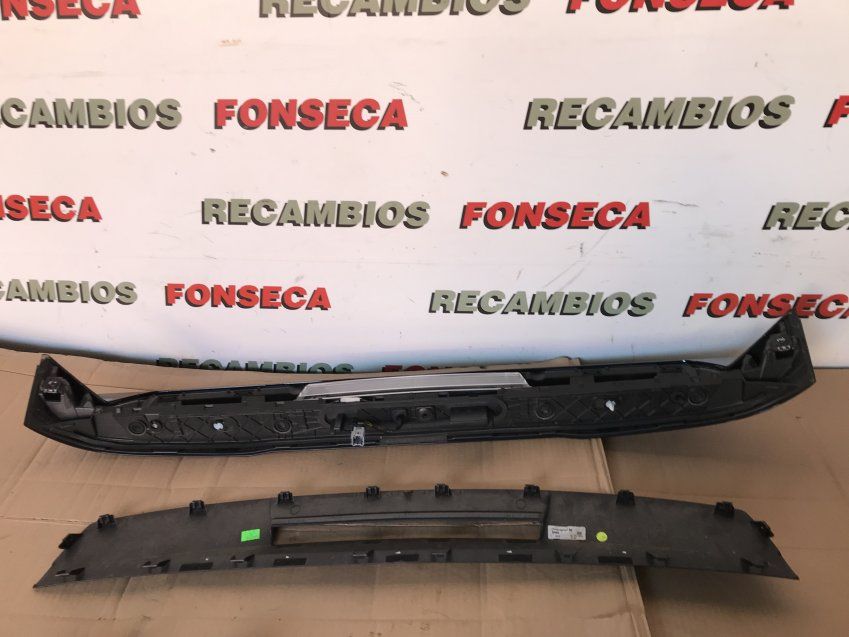 ALERON   TERCERA LUZ FRENO   CERRADURA PORTON   MOTOR LIMPIA TRASERO PEUGEOT 208 II 2020