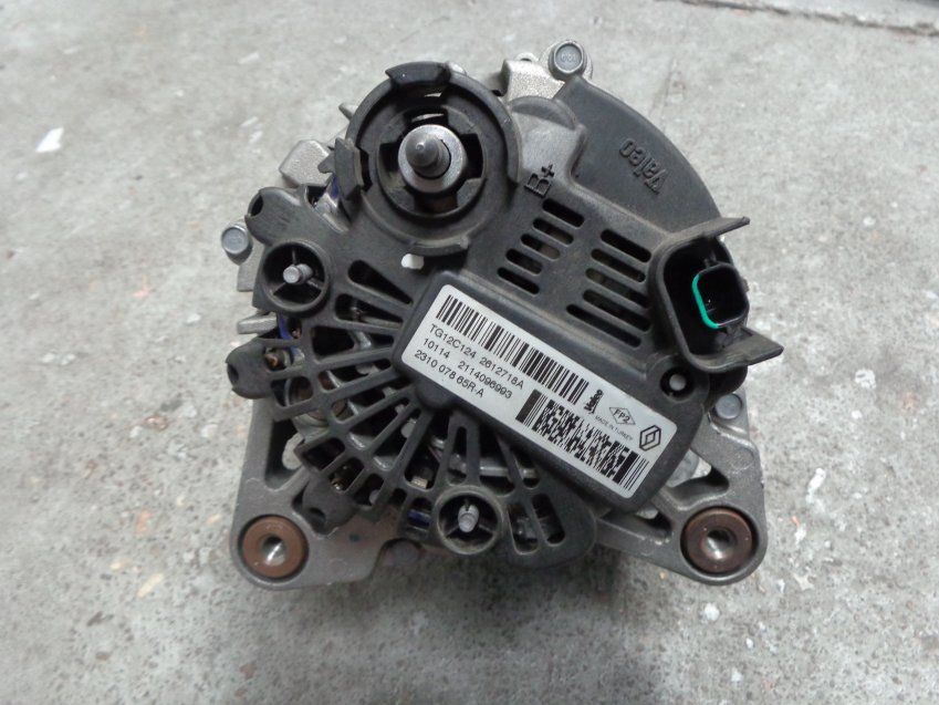 ALTERNADOR RENAULT CAPTUR 2014 1.5dci 90cv Ref. 231007865R