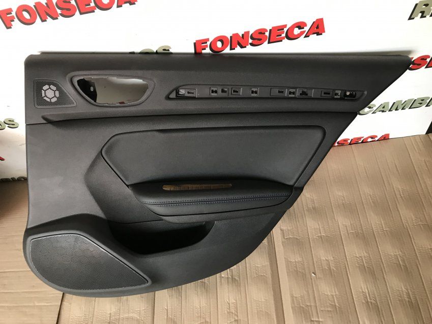 TAPIZADOS PUERTAS RENAULT MEGANE 4 2016 Sport Tourer   Gt Line   Con Luz Cortesia