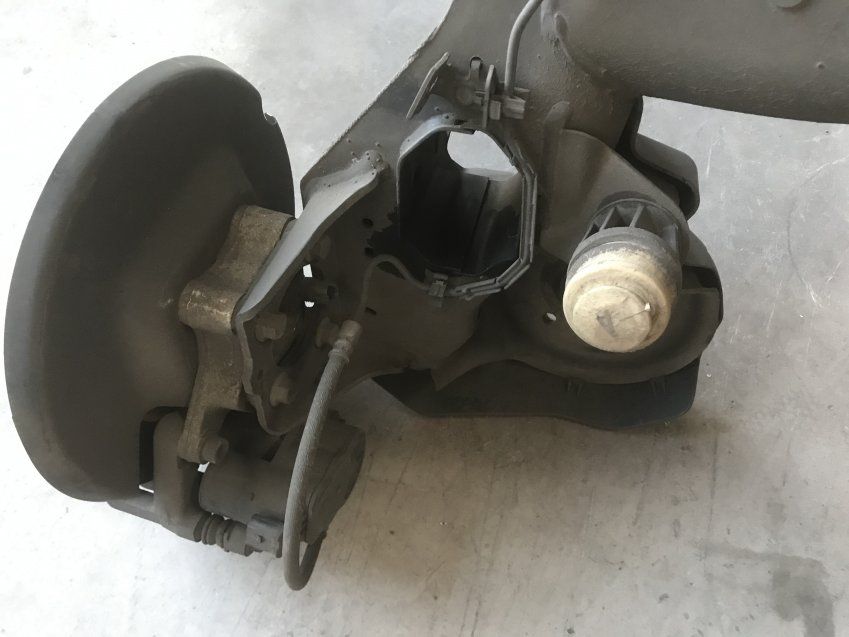 EJE TRASERO COMPLETO CITROEN C4 PICASSO 2017 2.0hdi 150cv USADO