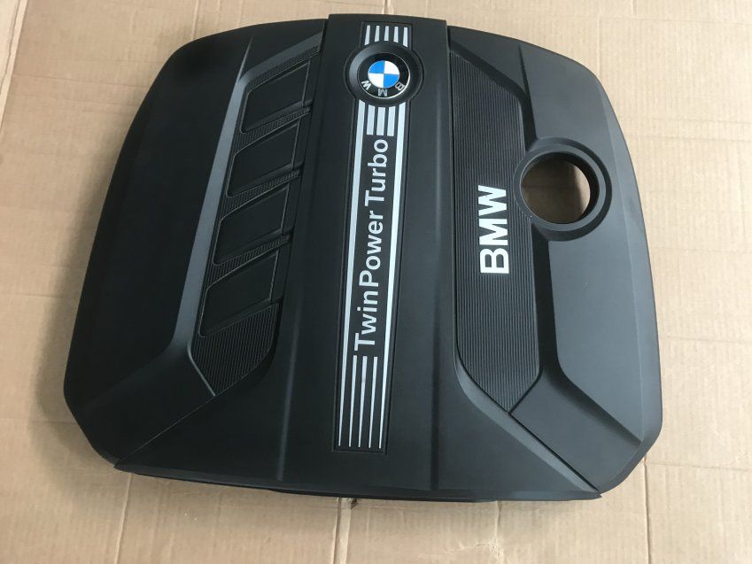 TAPA MOTOR BMW SERIE 5 2013 520d F10 F11