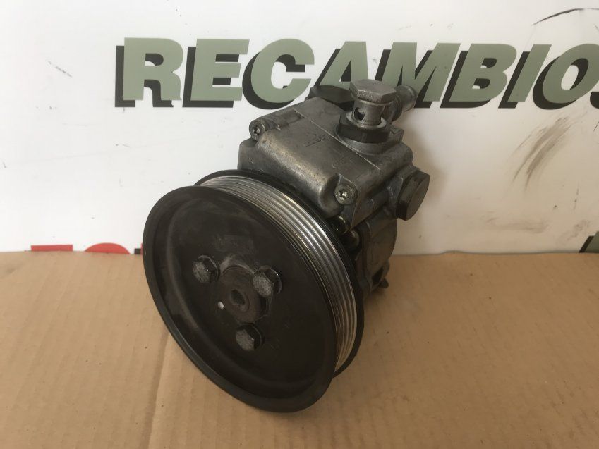 BOMBA DIRECCION ASISTIDA BMW SERIE 5 2008 520d 177cv Ref. 678084804