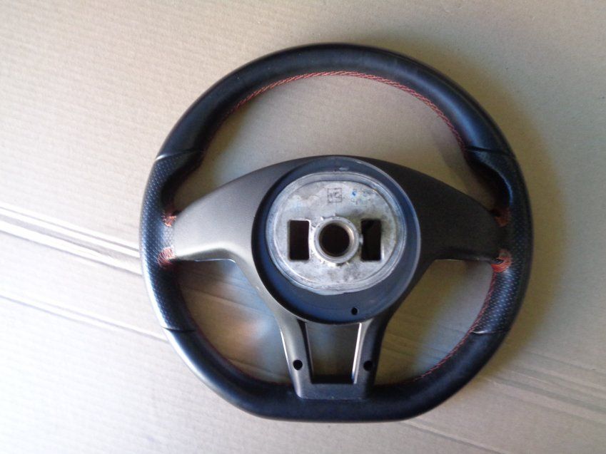 VOLANTE MERCEDES BENZ CLASE A 2013 W176 AMG