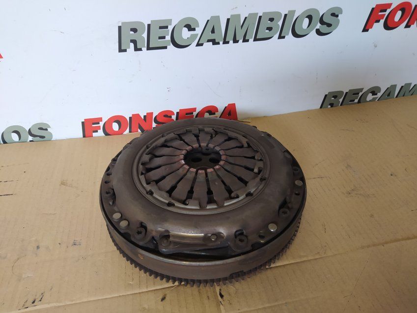 KIT EMBRAGUE OPEL CORSA D 2010 1.3 cdti 148.000Kms Ref. 55565844