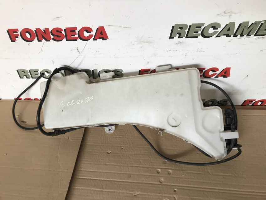 DEPOSITO LIMPIA PARABRISAS DELANTERO COMPLETO CITROEN C5 AIRCROSS 2020 1.2 gasolina 130cv Ref. 9826400780 / 9810819180