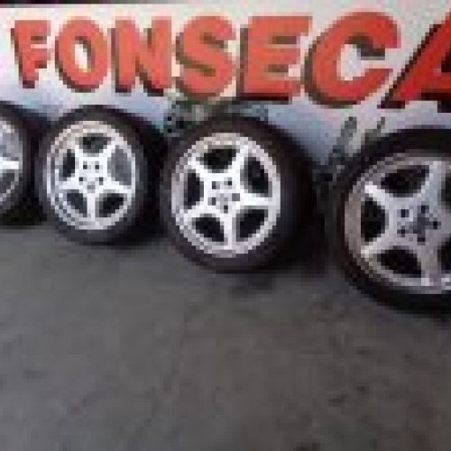 LLANTAS MERCEDES SL 2003 DOBLE MEDIDA ALANTE 255/40 R18 99Y ATRAS 285/35 R18 101Y ET37 NEUMATICOS KUMHO AL 75%