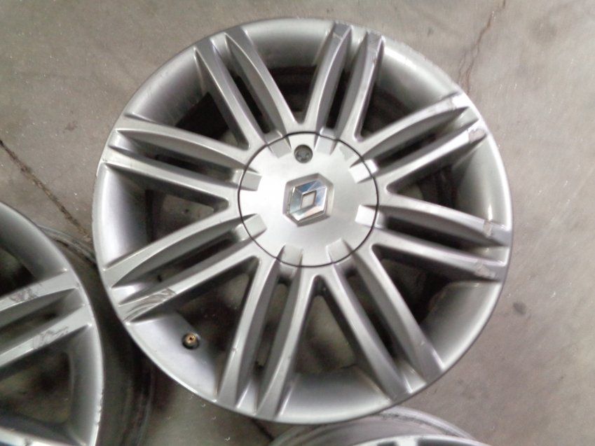 LLANTAS RENAULT CLIO III 2011 4 LLANTAS EN 16" VERSION GT