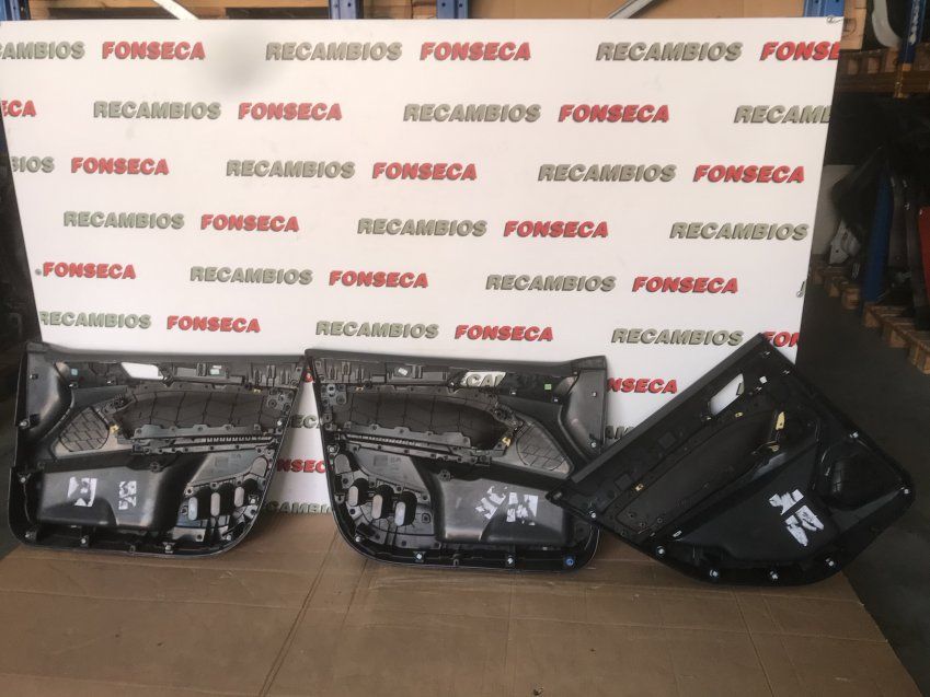 3 TAPIZADOS PUERTAS PEUGEOT 308 SW 2014   LOS 2 DELANTEROS Y TRASERO DERECHO