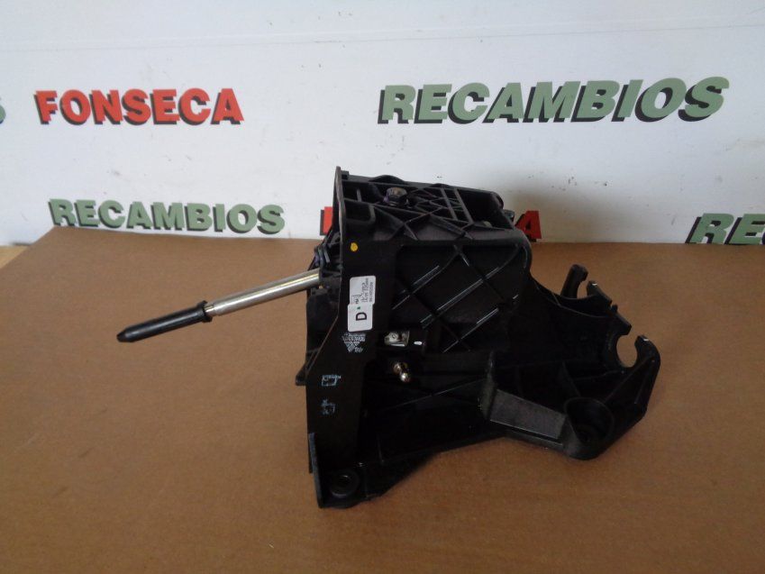 SELECTOR MARCHAS CITROEN BERLINGO 2019 1