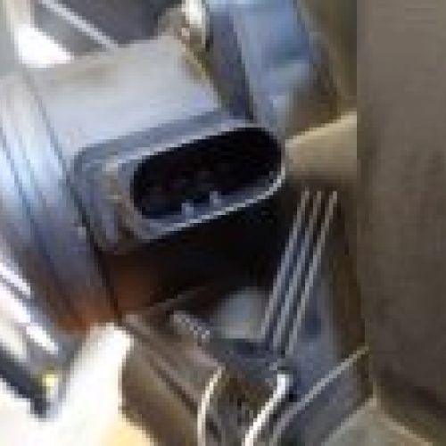 CAJA FILTRO AIRE / CAUDALÍMETRO BMW 635d 2008 E63 Ref. 1371 7792416 04