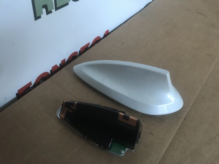 ANTENA BMW SERIE 7 2018 G11 Ref. 9303037 05