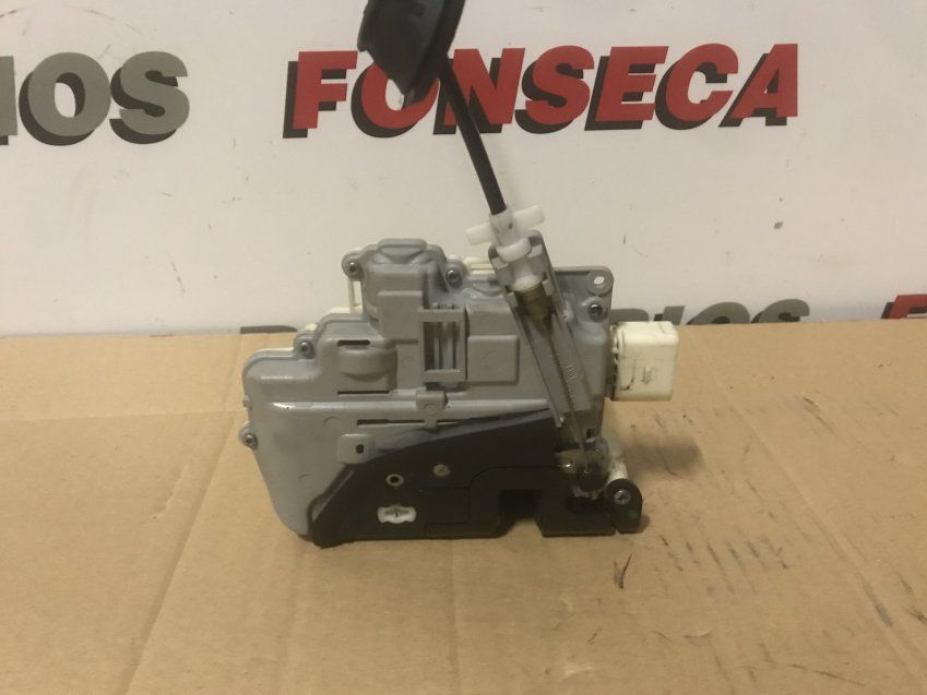 ELEVALUNAS DELANTERO IZQUIERDO COMPLETO Con CERRADURA, MANILLA EXTERIOR, ALOJAMIENTO, TIRANTE De Puerta, GOMA y INSTALACION PORSCHE CAYENNE 2010 92A