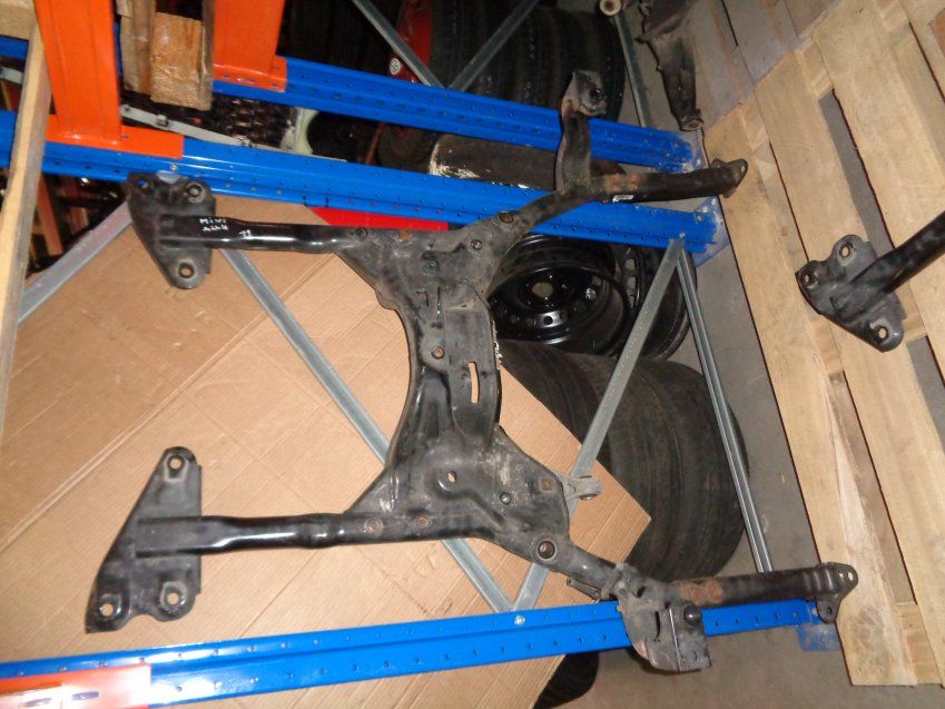 CUNA / PUENTE DELANTERO MINI ALL4 2011 R60 1.6d 105.000Kms