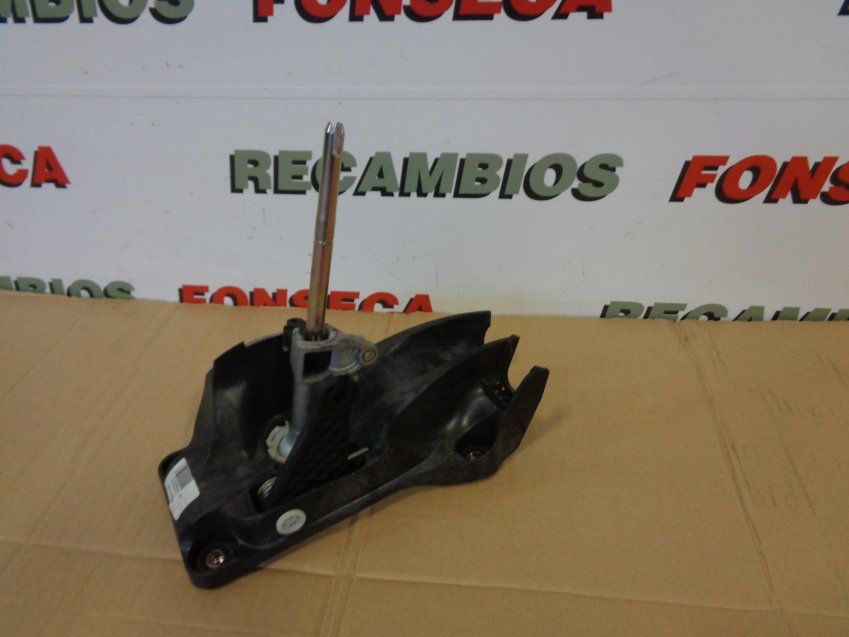 SELECTOR MARCHAS MANUAL MERCEDES BENZ CLASE A 2015 W176 Ref. A1763600209