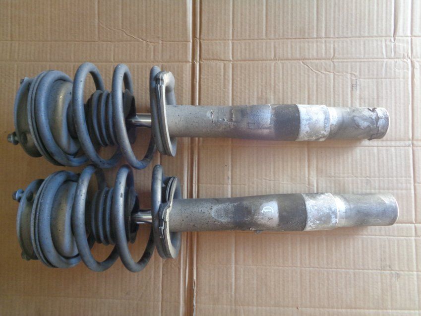 AMORTIGUADORES DELANTEROS BMW SERIE 6 2008 635d E63 Ref. 3131 6766771 / 3131 6766772