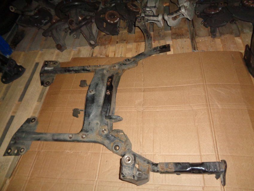 CUNA / PUENTE DELANTERO MINI COOPER 2008 R56 1