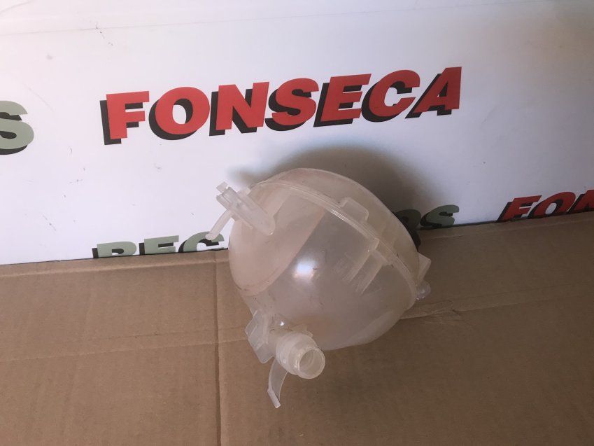 VASO EXPANSION PEUGEOT 2008 II 2021 1.2 Gasolina 130cv USADO Ref. 9824198680   9824316180