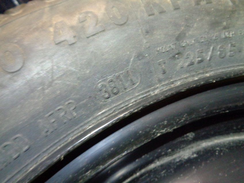 RUEDA REPUESTO CITROEN DS4 2011 GALLETA ET10 125/85 R16 99M NEUMATICO CONTINENTAL NUEVO