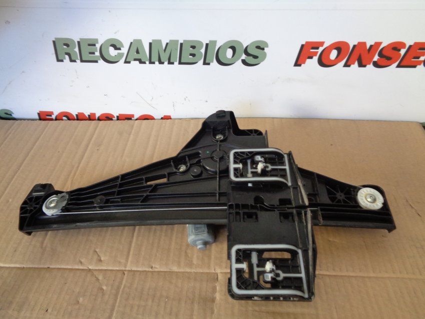 ELEVALUNAS PEUGEOT 2008 II 2020 TRASERO DERECHO Ref. 9830002480