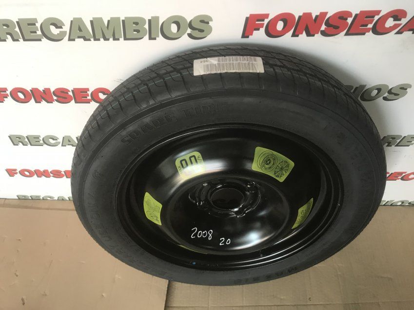 GALLETA NUEVA PEUGEOT 2008 II 2020 CON GATO Y LLAVES   NEUMATICO 125/85 R16 99M   ET10