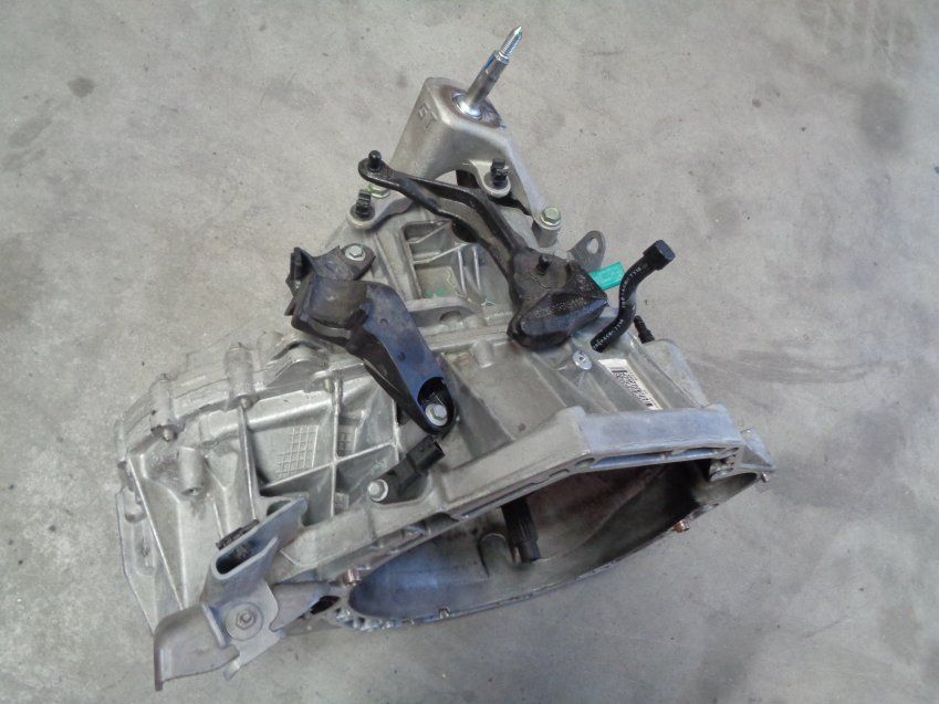 CAJA CAMBIO NISSAN QASHQAI J11 2018 1500dci 110cv 32.800Kms Ref. TL4126 MANUAL 6V