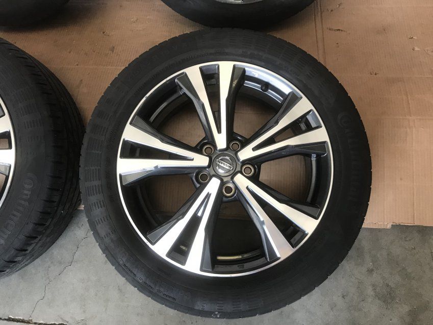 LLANTAS EN 18" NISSAN QASHQAI 2019 J11 NEUMATICOS CONTINENTAL 215/55R18 99V 18X7J