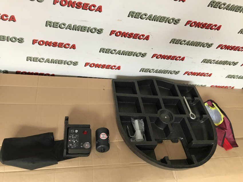 KIT ANTI PINCHAZO CON SOPORTE FIAT 500X SPORT 2020