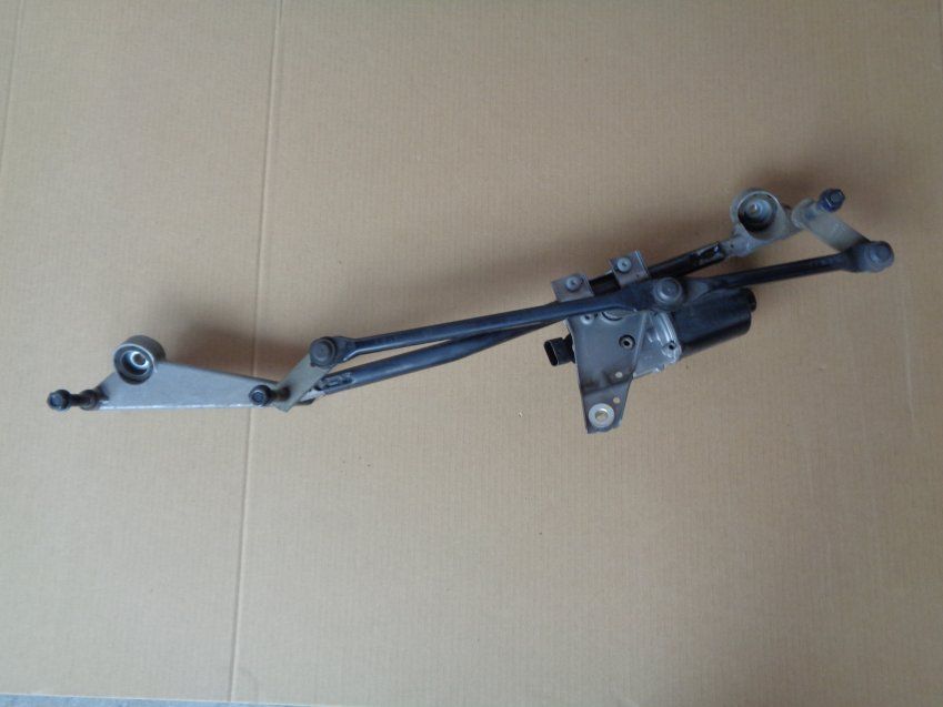 MOTOR LIMPIA DELANTERO MERCEDES BENZ CLASE CLA 2014 W117 VALEO   REF