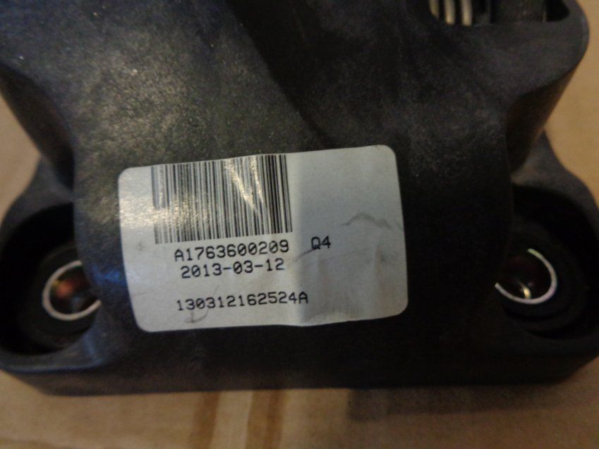 SELECTOR MARCHAS MANUAL MERCEDES BENZ CLASE A 2015 W176 Ref. A1763600209