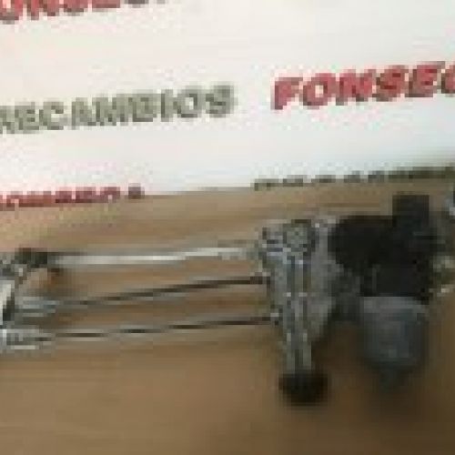 MOTOR LIMPIA PARBRISAS DELANTERO PEUGEOT 308 II 2018 Bosch Ref. 3397021828   0390241587