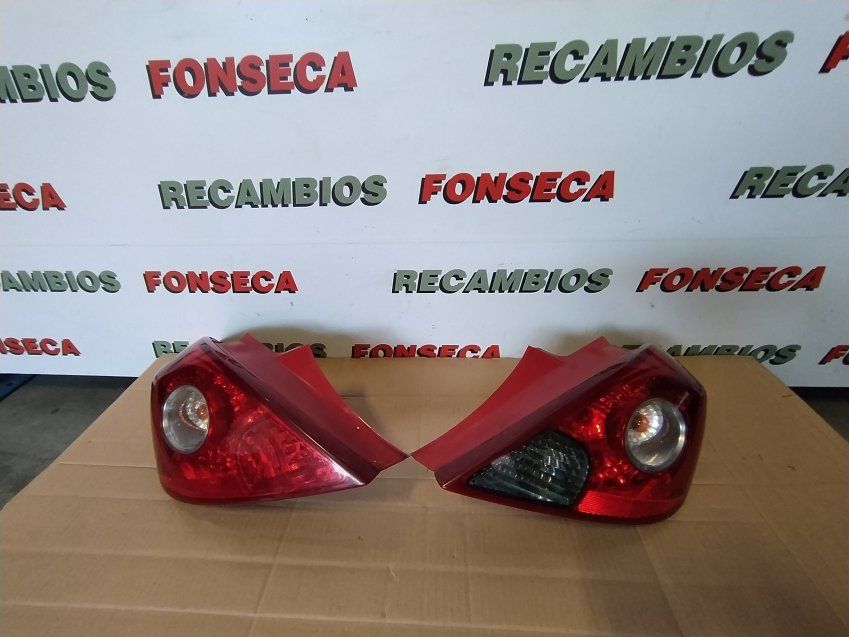 PILOTOS OPEL CORSA D 2010 Ref. 13186350 Izq   Ref. 13186351 Dcho