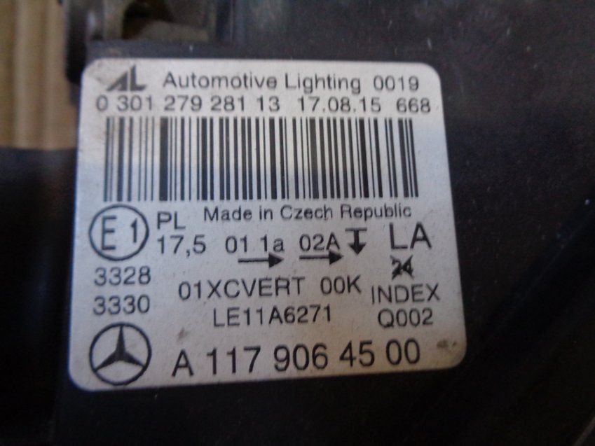 FARO MERCEDES BENZ CLASE CLA 2014 W117 XENÓN ORIGINAL Ref