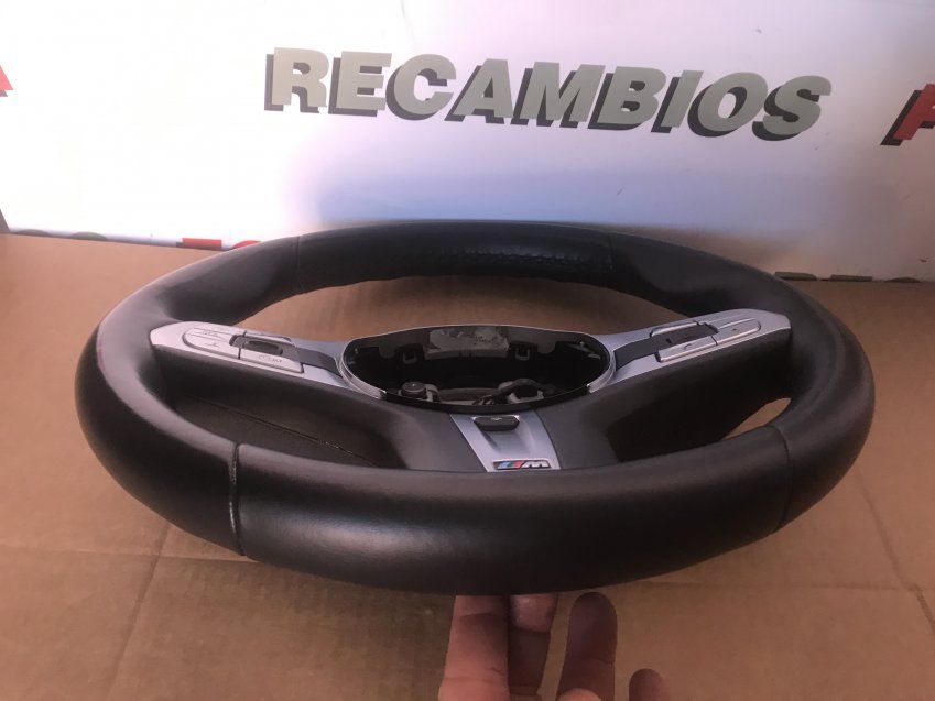 VOLANTE BMW SERIE 7 2018 G11 CON LEVAS   PACK M