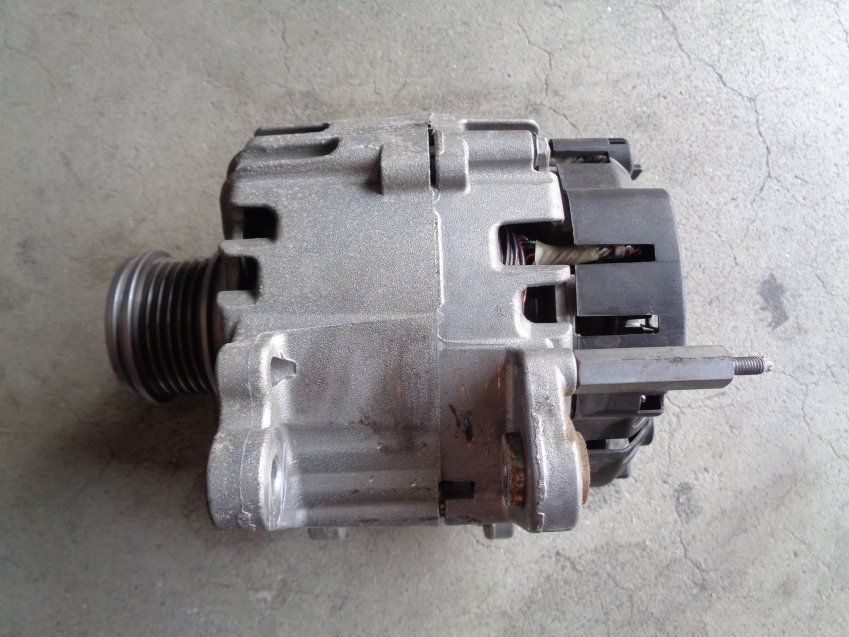 ALTERNADOR VW GOLF 7 2018 1.6tdi 115cv   Valeo   29.130Kms Ref. 04L903021D